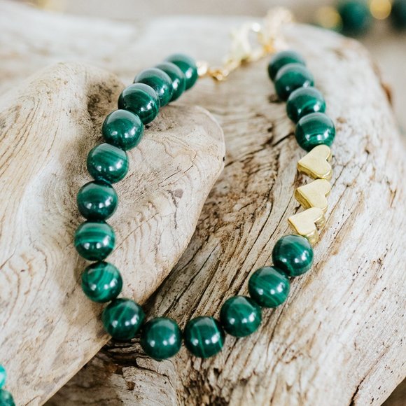 Malachite Beaded Bracelet with Heart Accents - Picture 4 of 5